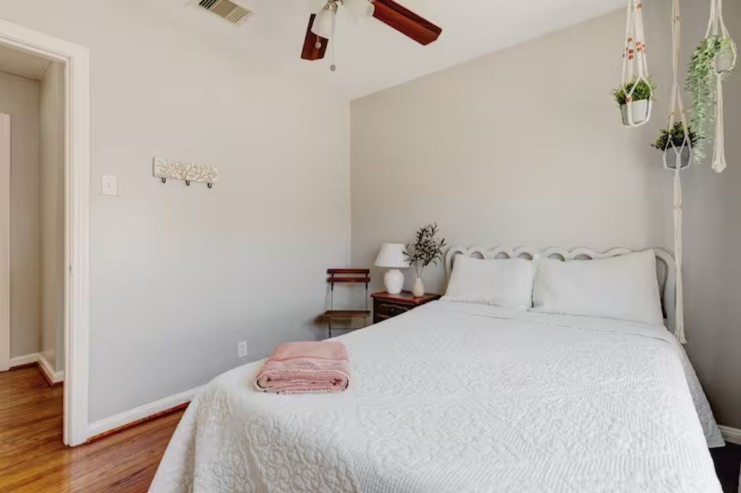 3606 Yosemite St - Photo 6 of 21