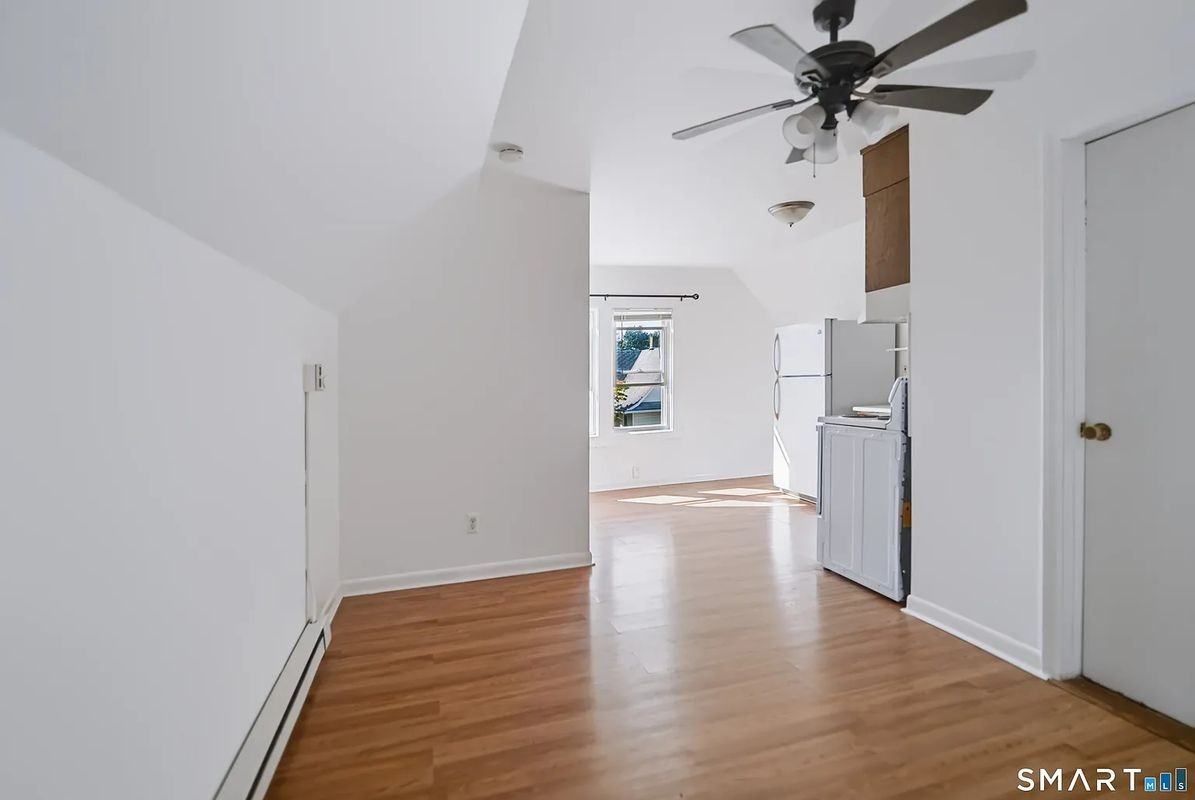 119 Rocton Ave - Photo 5 of 15