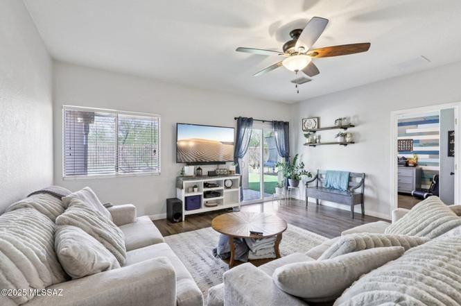 12716 N Rodeo Land Ave - Photo 2 of 16