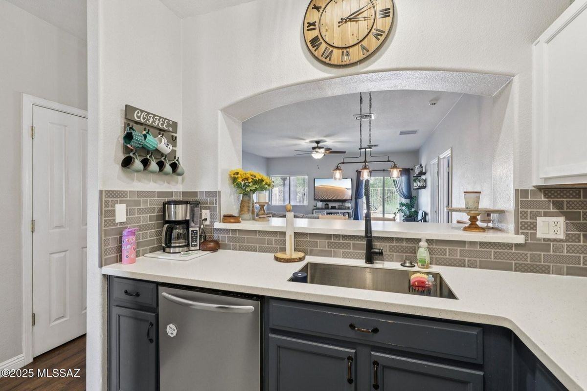 12716 N Rodeo Land Ave - Photo 6 of 16