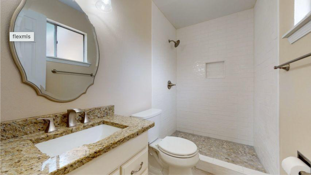 12437 Grand Ct Ne - Photo 2 of 14