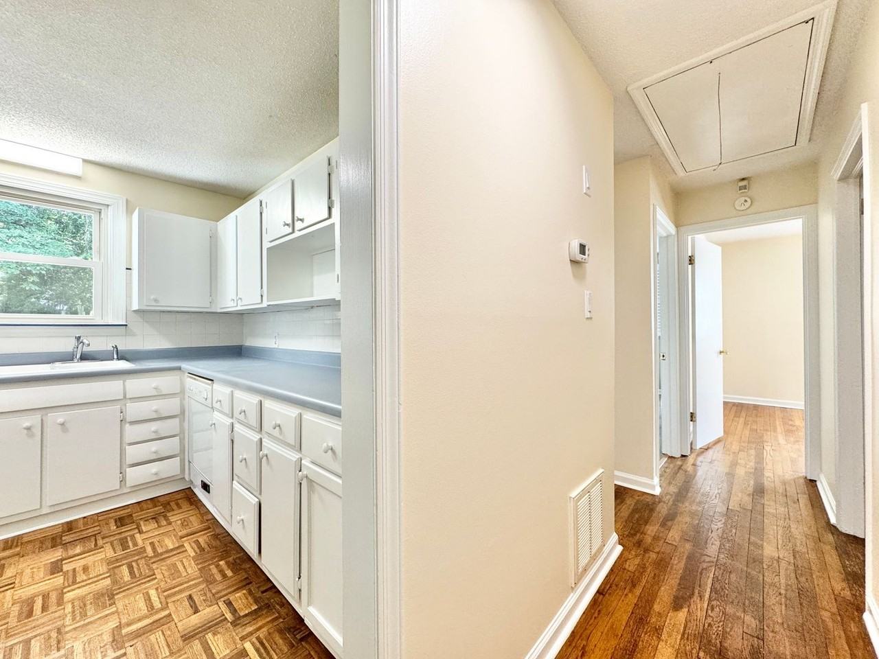 505 Crestwood Dr - Photo 6 of 22