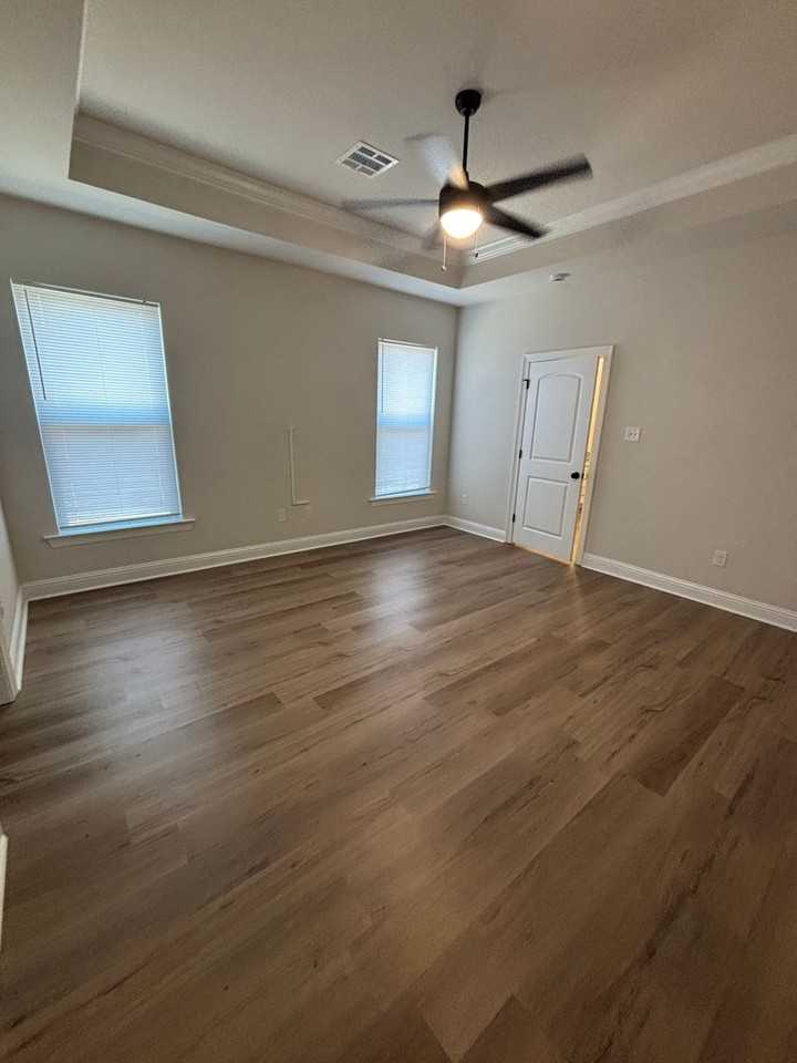 331 Hummingbird Ln - Photo 5 of 12
