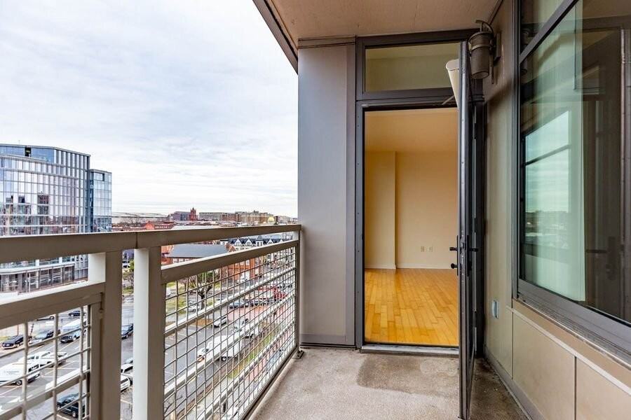 475 K St Nw #812 - Photo 4 of 39