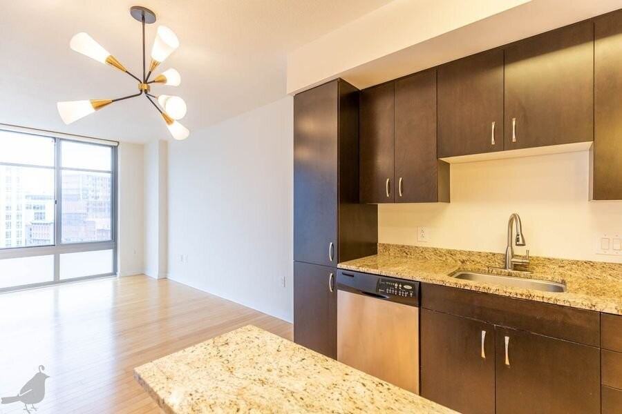 475 K St Nw #812 - Photo 7 of 39