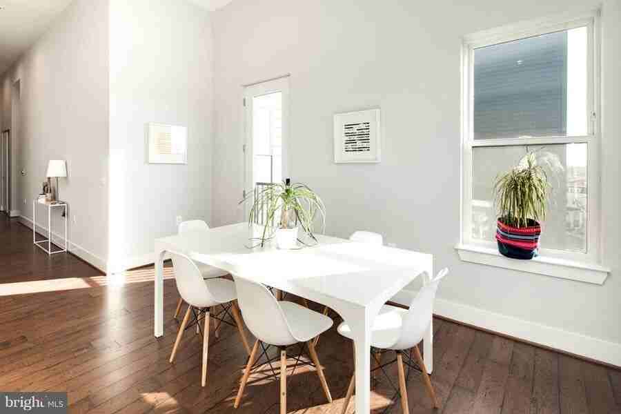 3542 Warder St Nw #303 - Photo 7 of 30