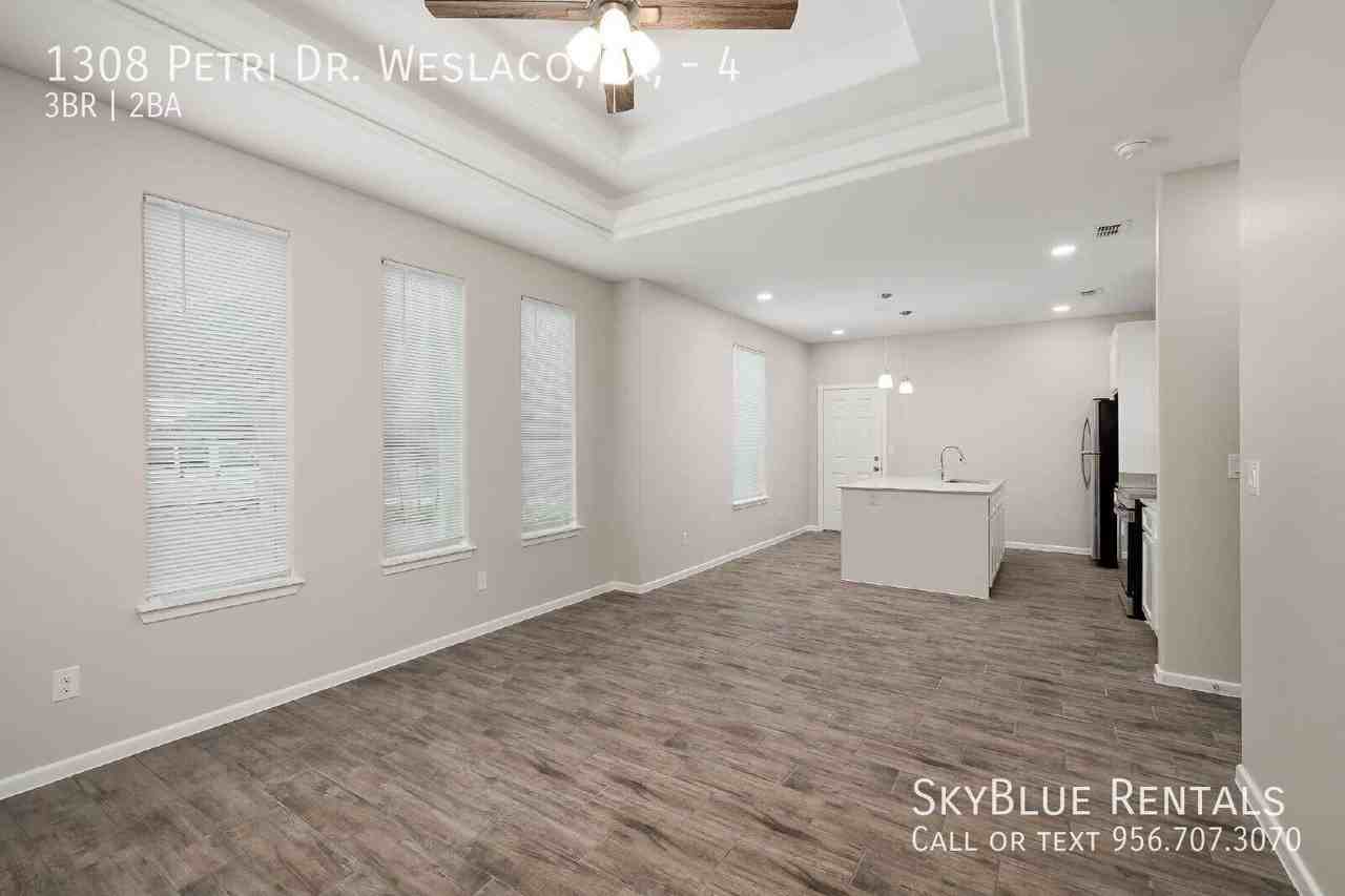 1308 Petri Dr Unit 4 #4 - Photo 5 of 13