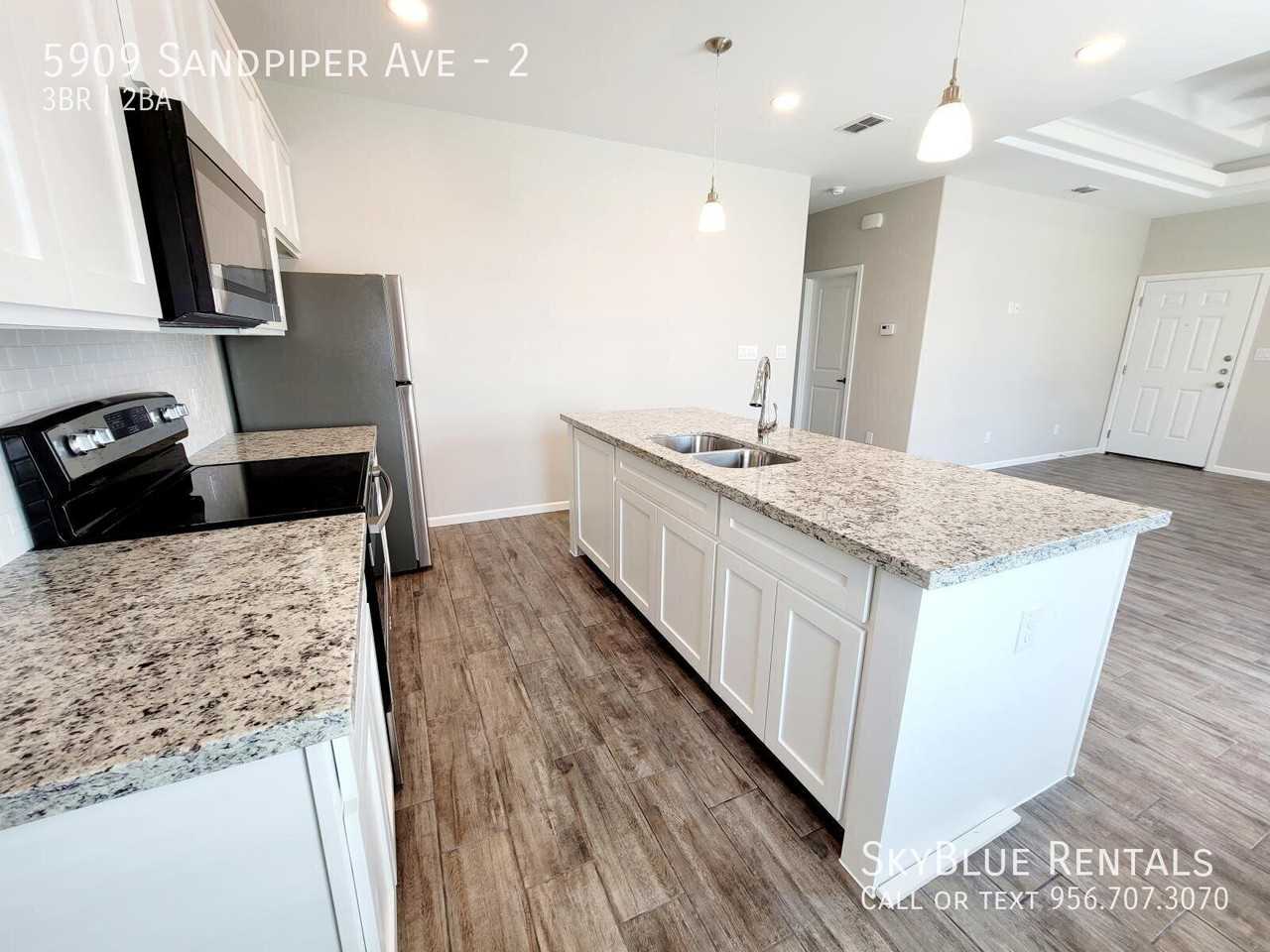 5909 Sandpiper Ave #2