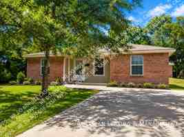 featured image of 502 Glenwood