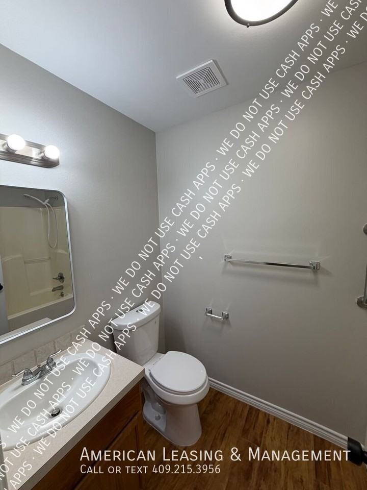 502 Glenwood - Photo 5 of 6