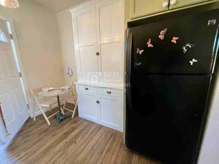 902 W Cucharras St - Photo 6 of 19