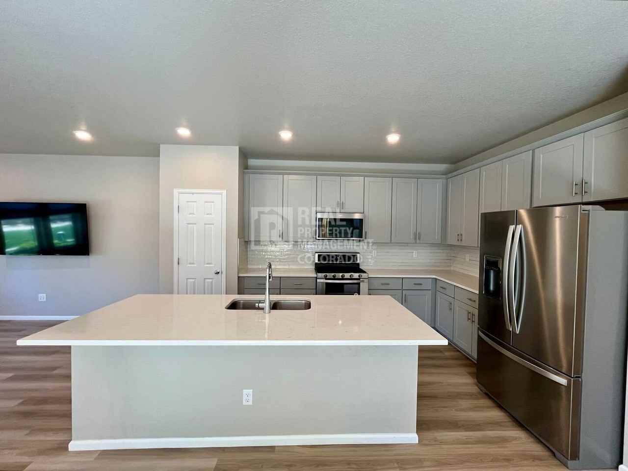 5095 Buckwheat Rd - Photo 5 of 21
