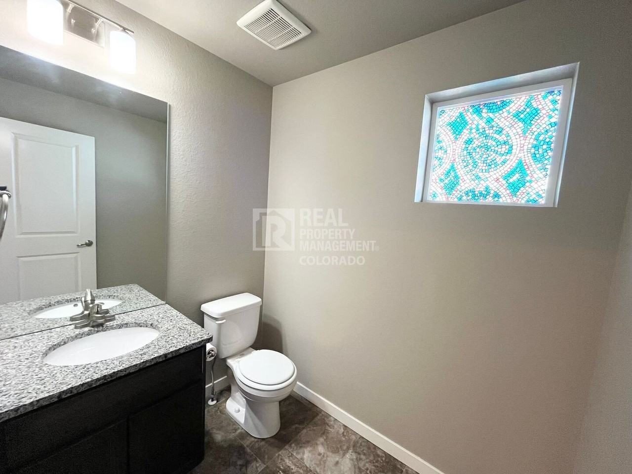 3033 Sykes Dr - Photo 5 of 21