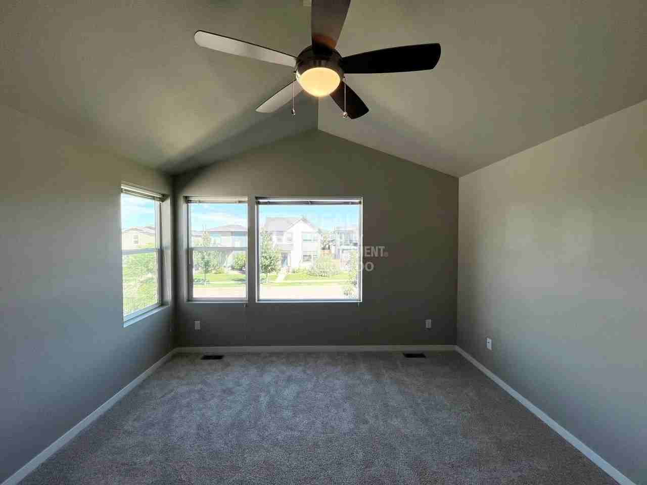 3033 Sykes Dr - Photo 7 of 21