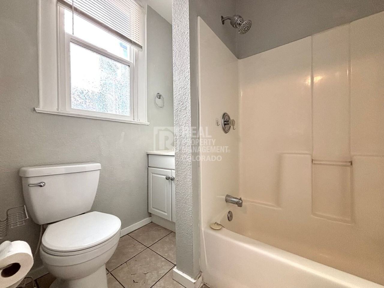 618 N Weber St #101 - Photo 6 of 9