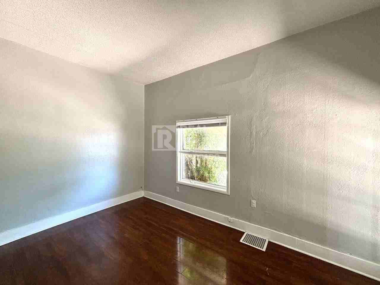 618 N Weber St #101 - Photo 7 of 9
