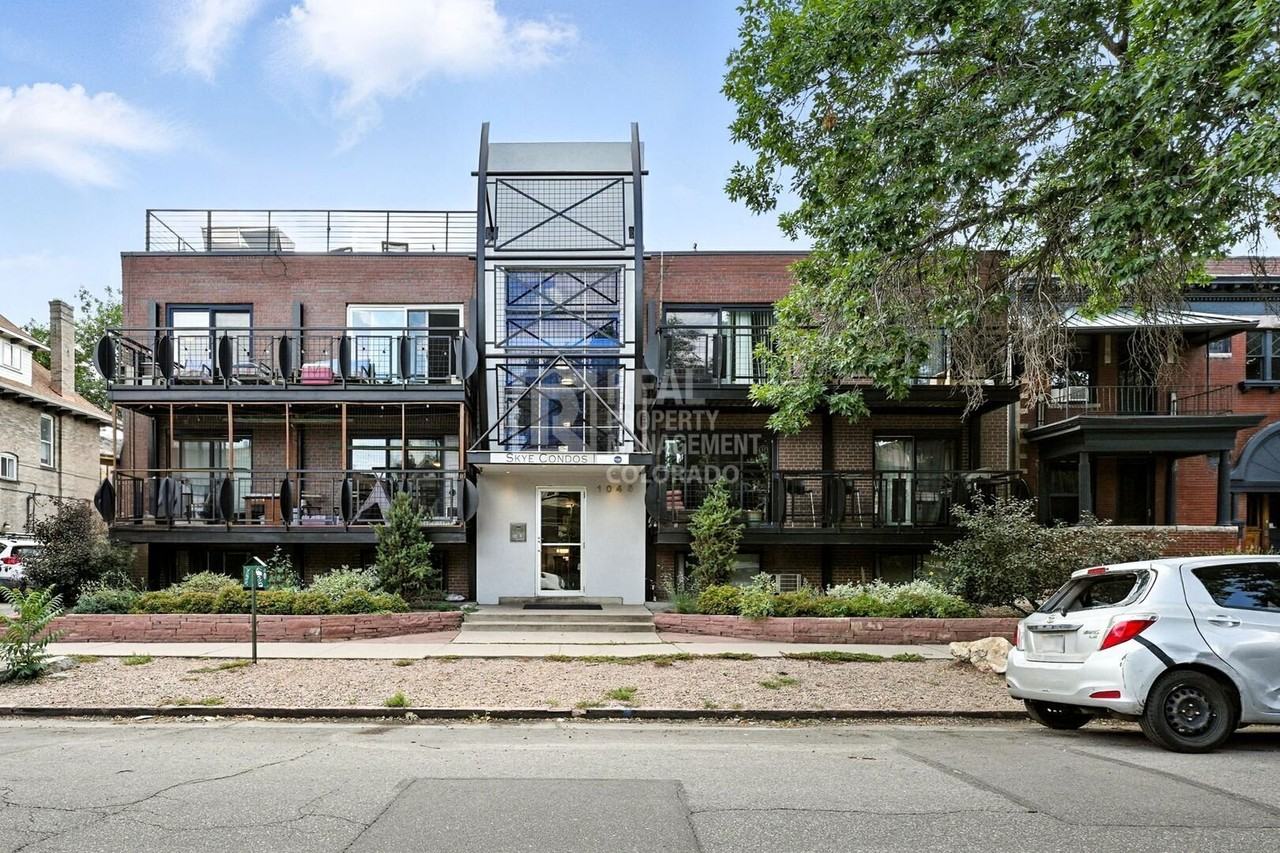 1045 N Clarkson St #102 - Photo 3 of 26