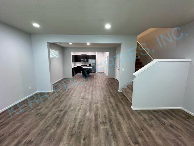 17124 Se Crossroads Ave - Photo 3 of 24