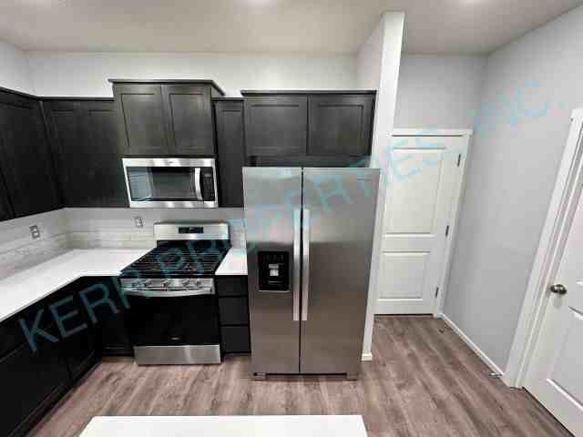17124 Se Crossroads Ave - Photo 7 of 24