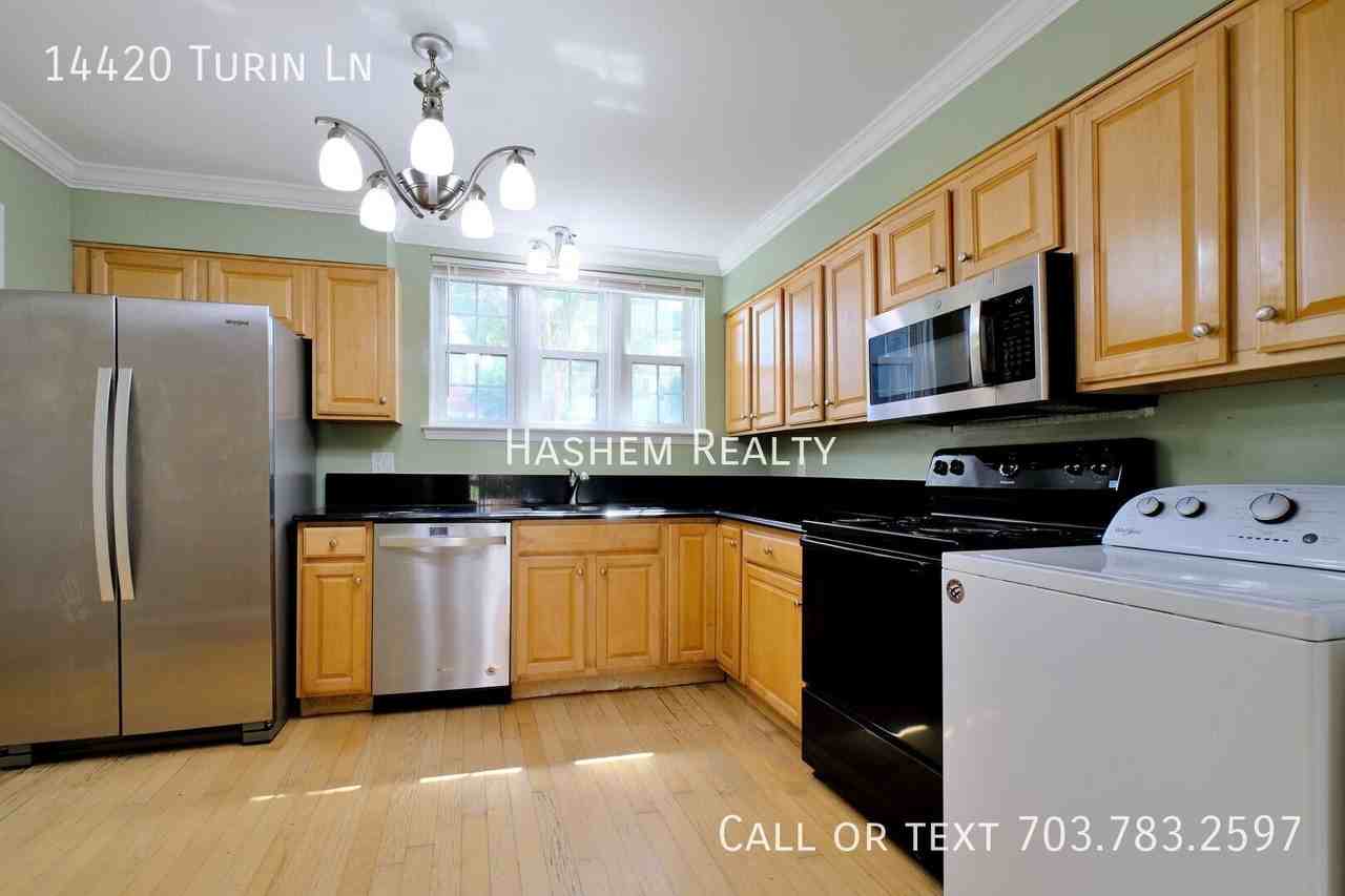 14420 Turin Ln - Photo 2 of 15