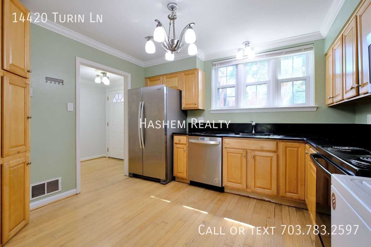 14420 Turin Ln - Photo 3 of 15