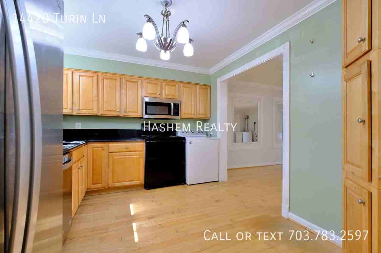 14420 Turin Ln - Photo 4 of 15