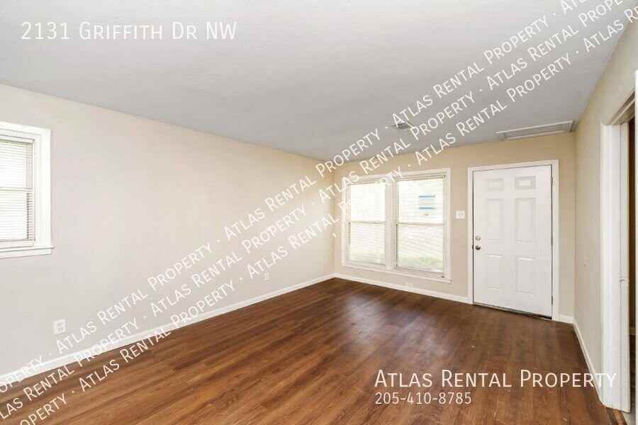 2131 Griffith Dr Nw - Photo 2 of 18