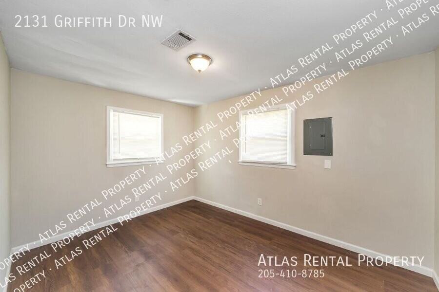 2131 Griffith Dr Nw - Photo 6 of 18