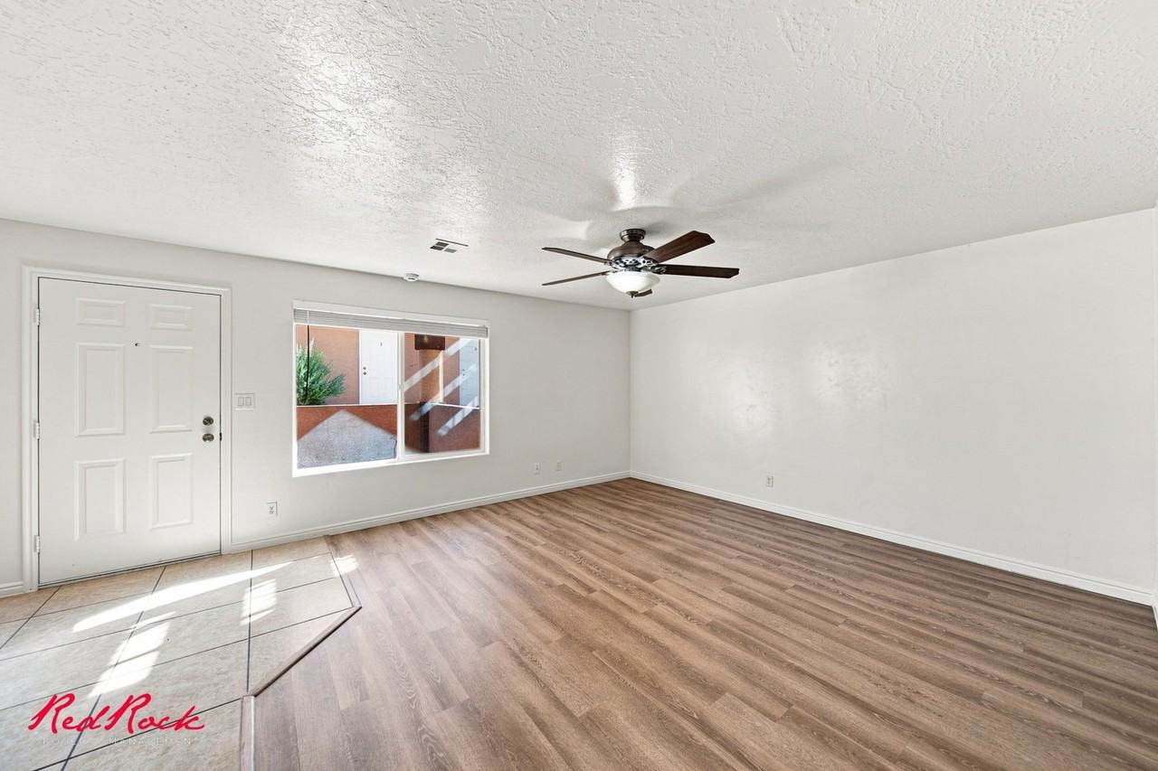 1301 W Indian Hills Dr #6 - Photo 5 of 26