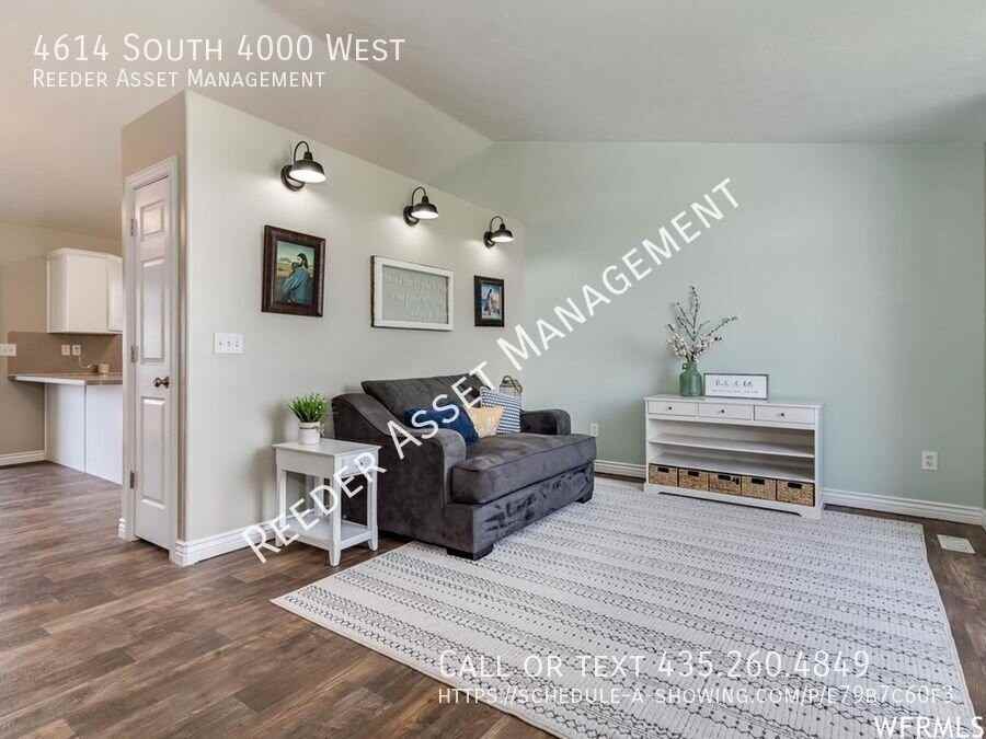 4614 S 4000 W - Photo 4 of 22