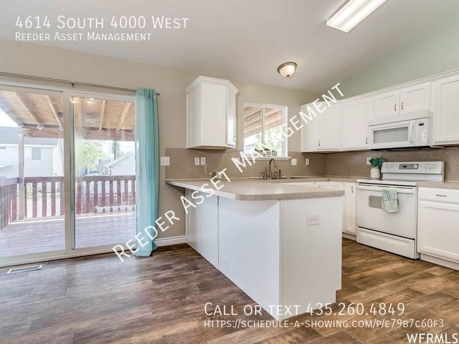 4614 S 4000 W - Photo 7 of 22