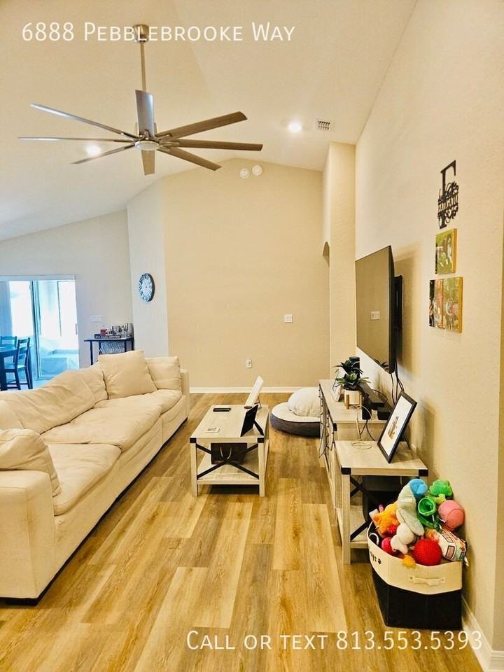 6888 Pebblebrooke Way - Photo 4 of 31