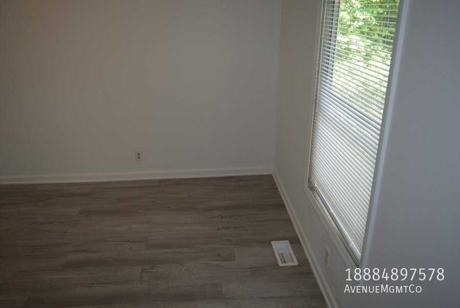715 23rd St Nw #14 - Photo 5 of 19