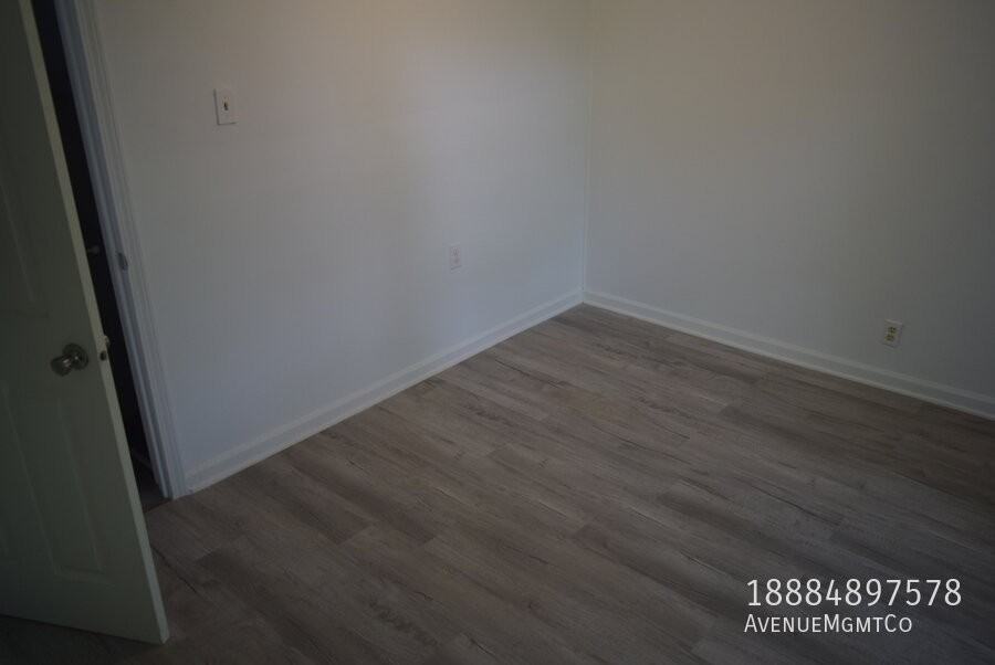 715 23rd St Nw #14 - Photo 6 of 19