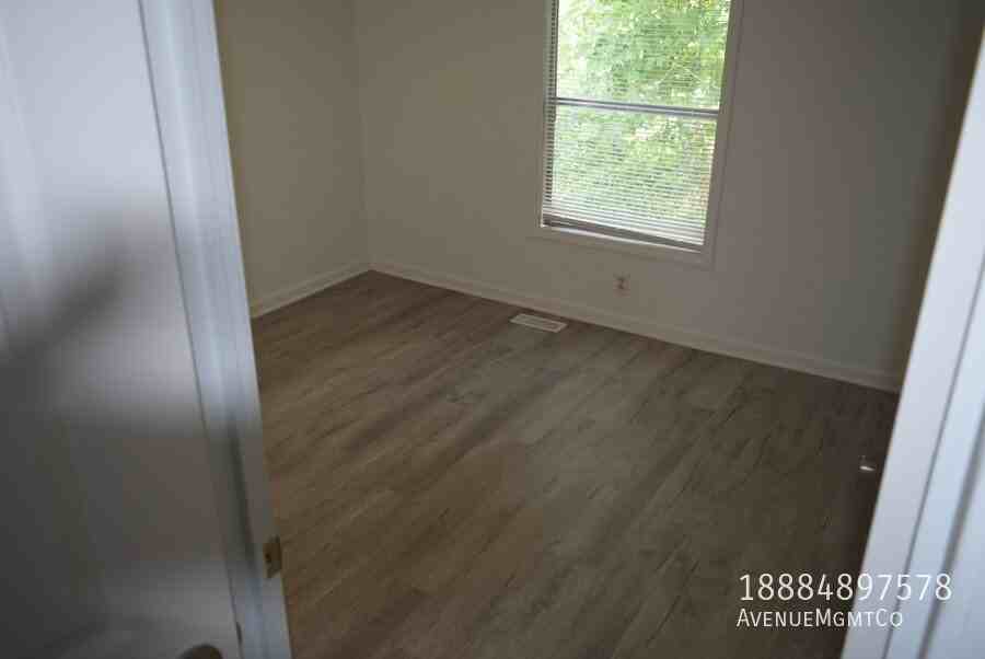 715 23rd St Nw #14 - Photo 7 of 19