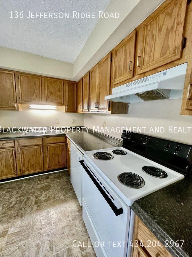 136 Jefferson Ridge Rd - Photo 7 of 20
