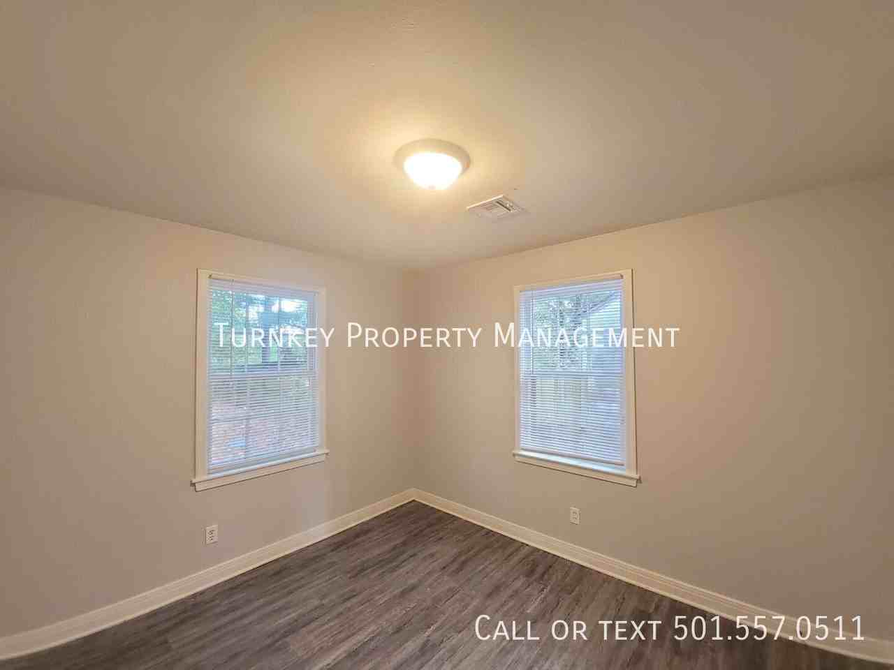 5316 Wood St - Photo 6 of 10