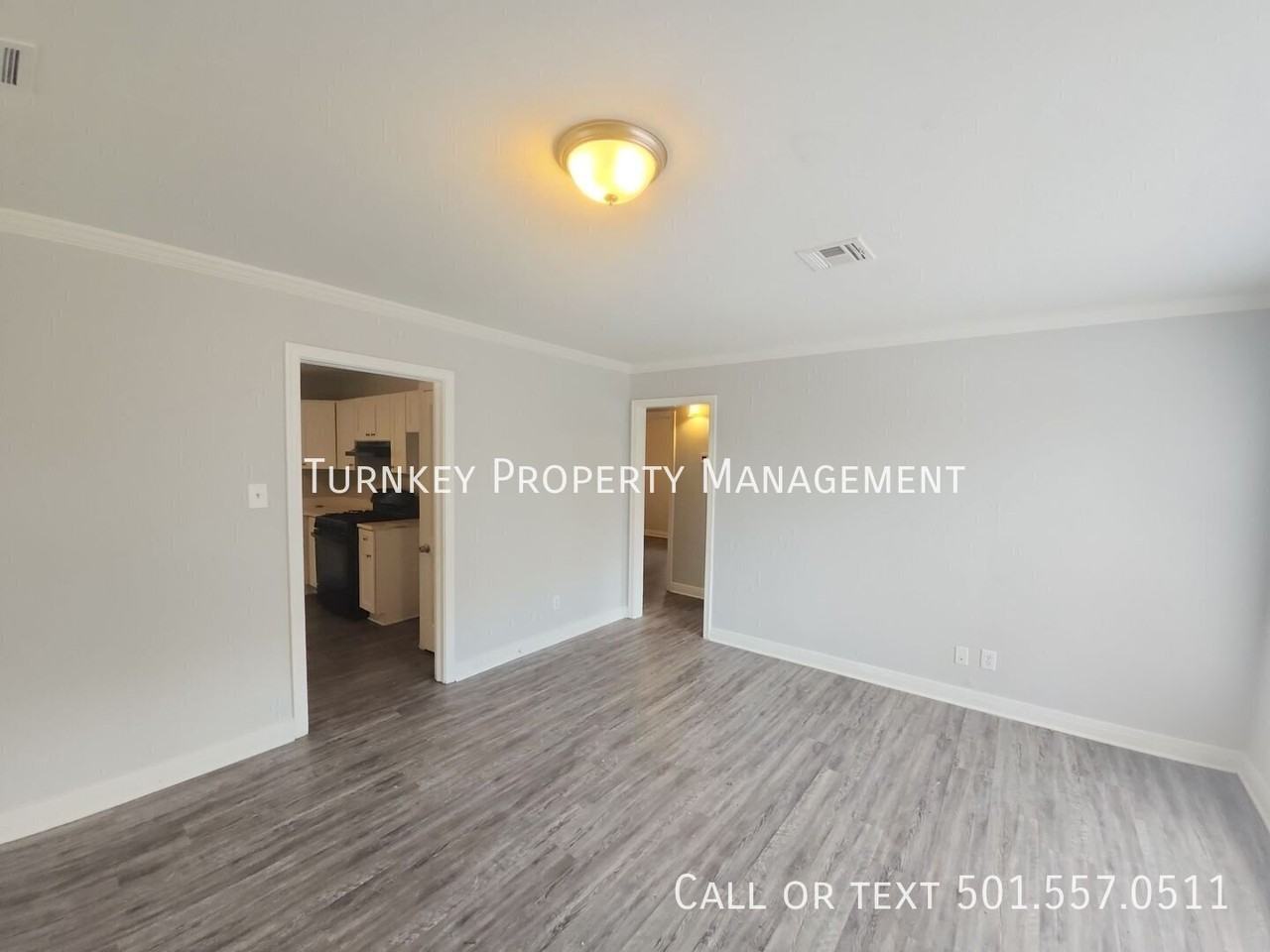 5316 Wood St - Photo 7 of 10