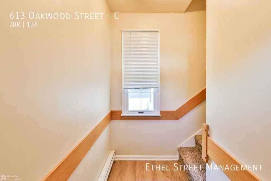 613 Oakwood St #C - Photo 7 of 13