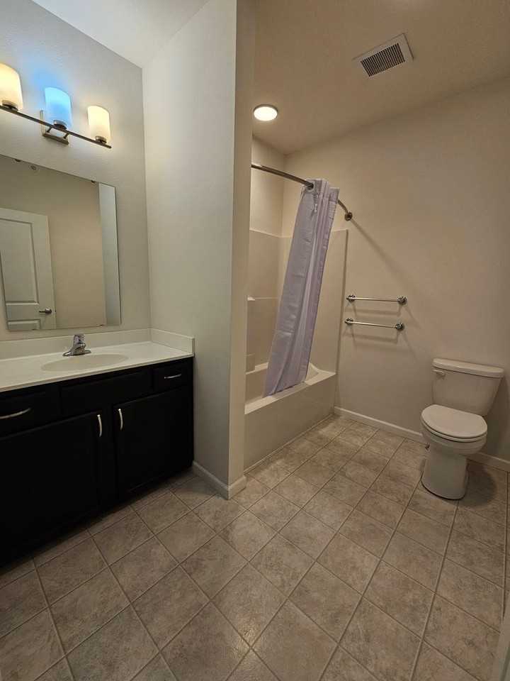 Hidden Creek Apartments - Photo 5 of 22
