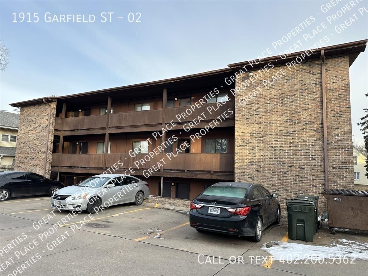 1915 Garfield St #02 - Photo 2 of 14