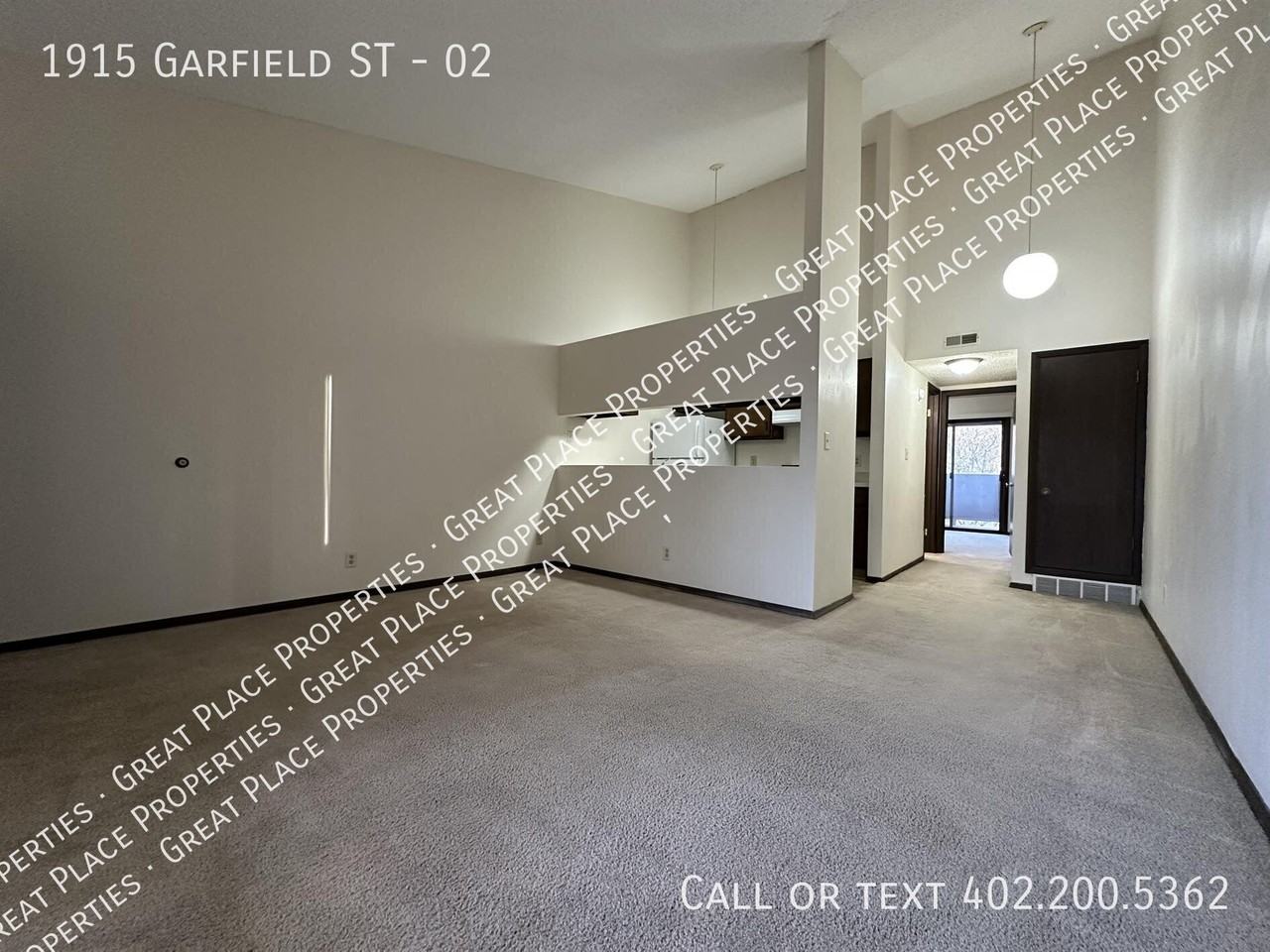 1915 Garfield St #02 - Photo 6 of 14