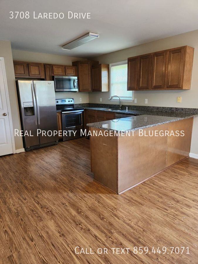 3708 Laredo Dr - Photo 2 of 14