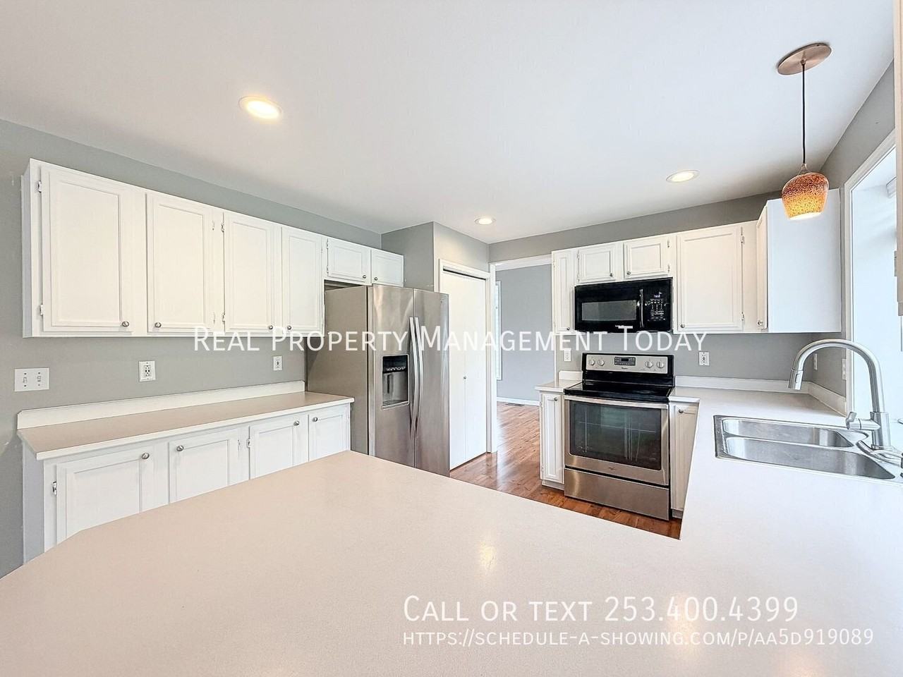 4914 Norpoint Way Ne - Photo 2 of 27