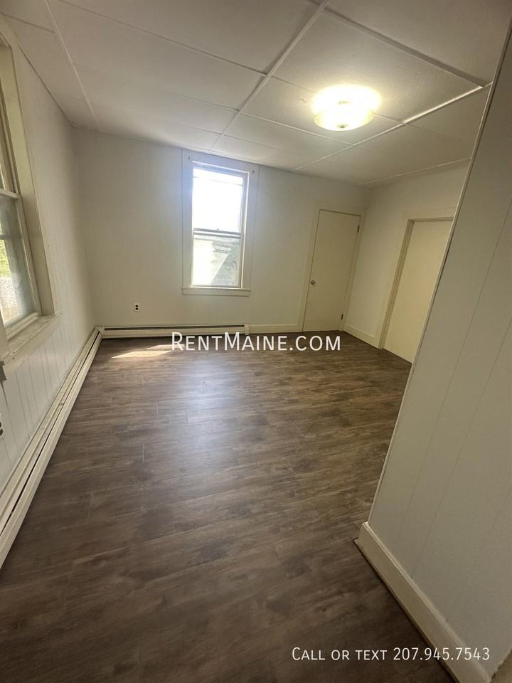 20 Oxford St - Photo 7 of 25