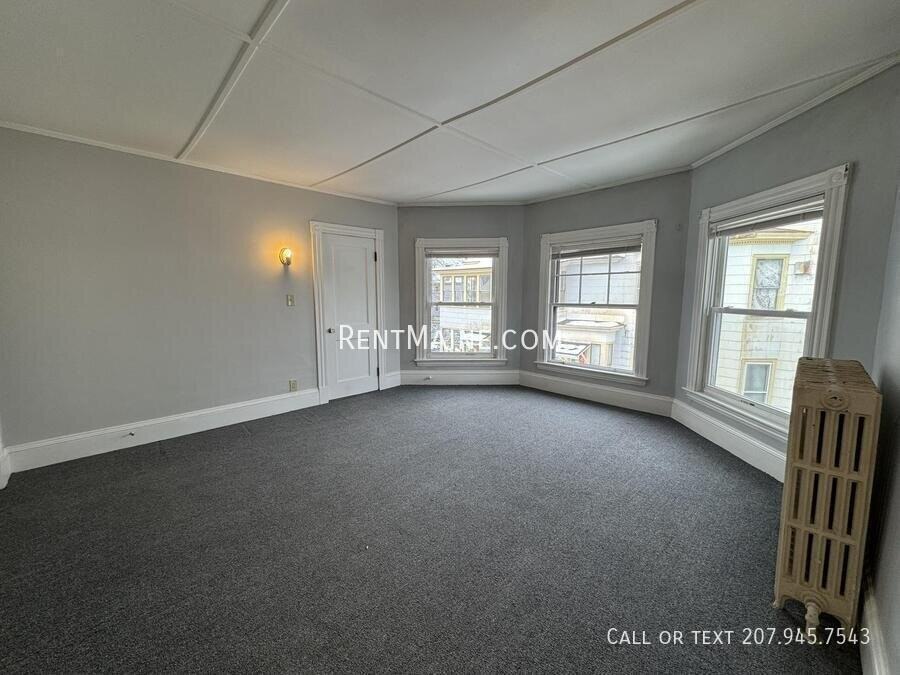 28 Pleasant St #2F - Photo 5 of 8