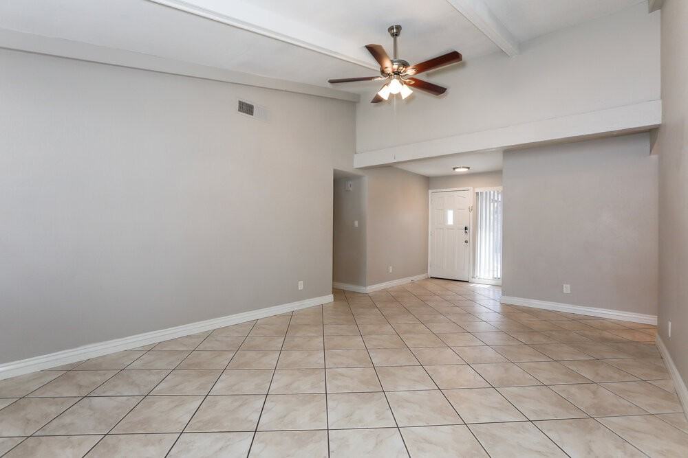 3060 E Emelita Ave - Photo 4 of 16