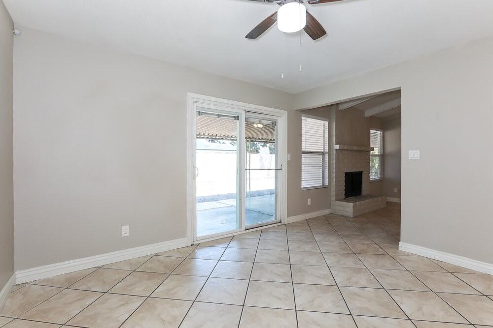 3060 E Emelita Ave - Photo 6 of 16