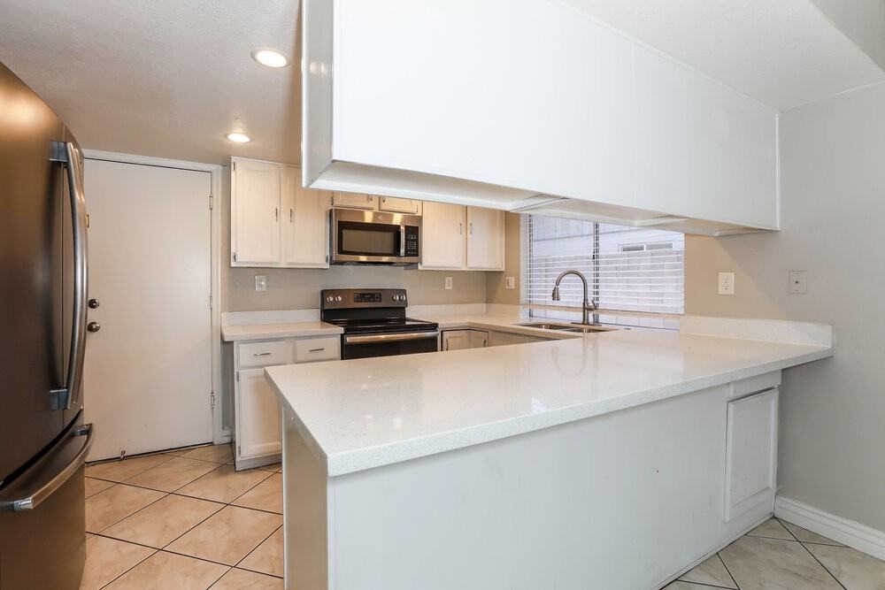 3060 E Emelita Ave - Photo 7 of 16