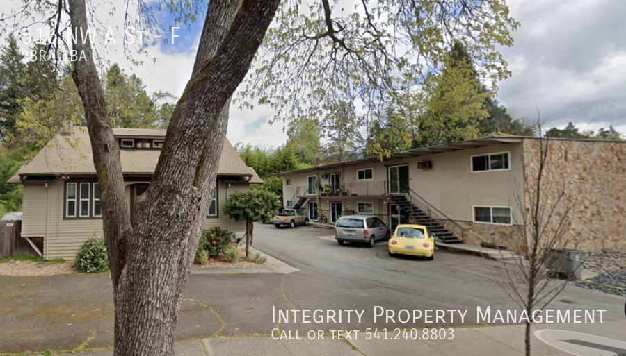 516 Nw A St #F - Photo 2 of 19